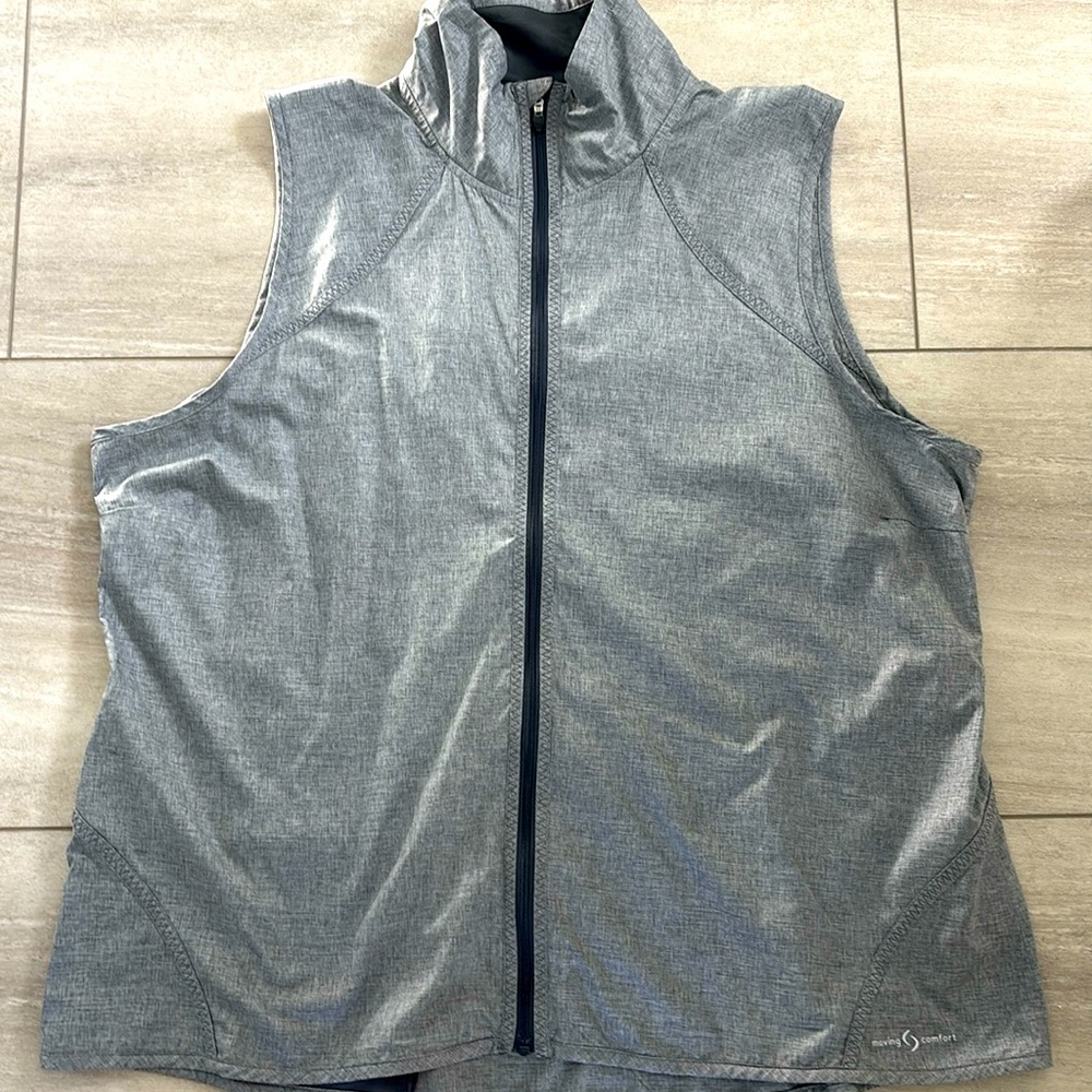 Moving Comfort Lightweight Grey Zip Front Pocketed Vest 1X